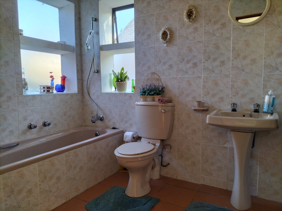 2 Bedroom Property for Sale in Wavecrest Eastern Cape